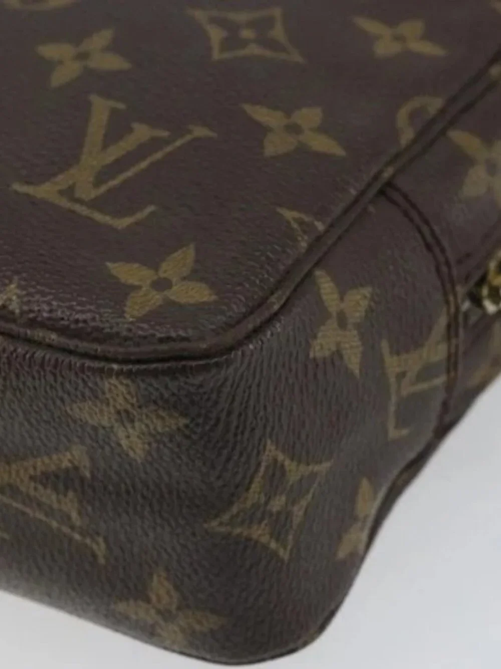 LOUIS VUITTON Monogram Trousse Toilette 23 Clutch Bag M47524 LV Auth 163148